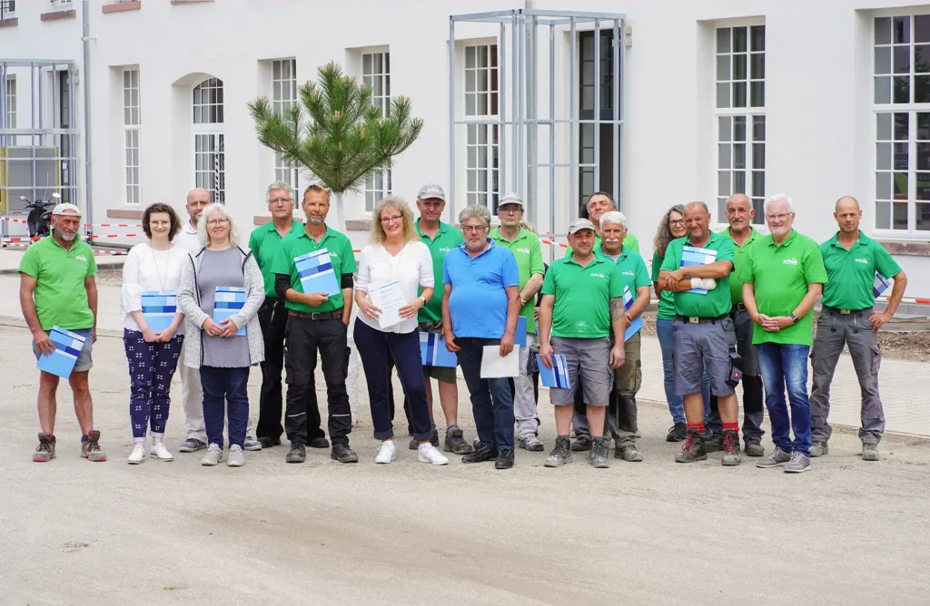 Mitarbeiterehrungen 2022 auf dem Weberei Areal in Offenburg mit gemeinsamen Flammenkuchenessen.