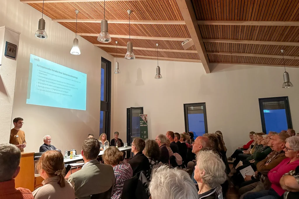 Luca Isenamnn bei der Infoverantaltung in Fischerbach