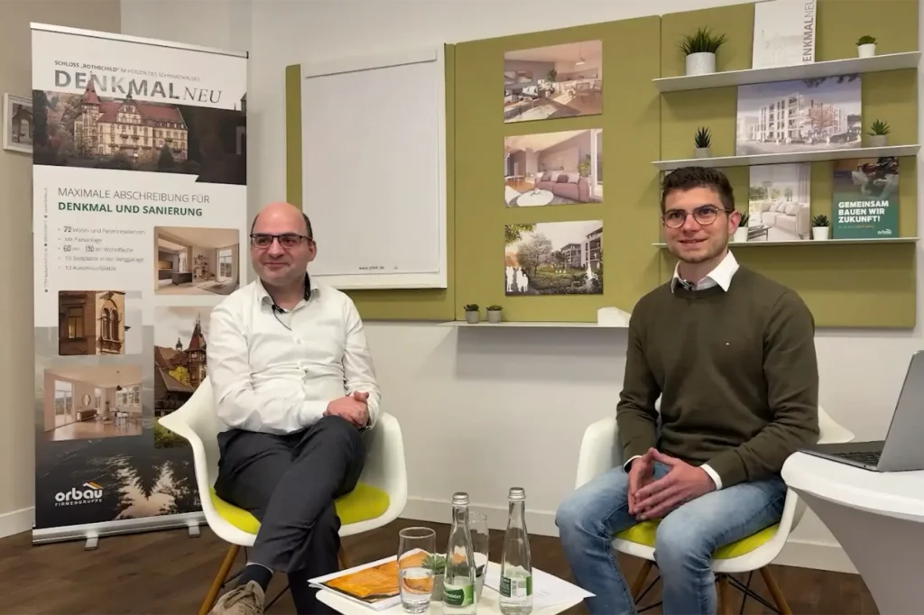 Steuerberater Patrick Ludwig und Luca Isenmann im Gespräch über steuerliche Abschreibung im Schloss Rothschild – legal Steuern sparen durch Denkmalschutz