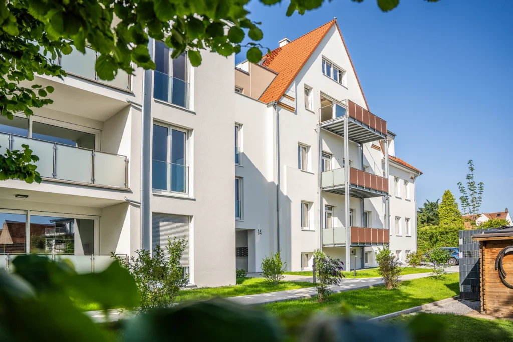 Modernes Mehrfamilienhaus mit Eigentumswohnungen in Rheinau