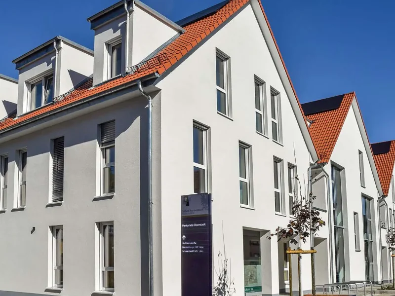 In rund eineinhalbjähriger Bauzeit hat die Firma Orbau in Zell das Gesundheitshaus erstellt, in dem Allgemeinmediziner, Zahnärzte und ein Augenarzt ihre Praxen haben. Der Bau stößt auf positive Resonanz.