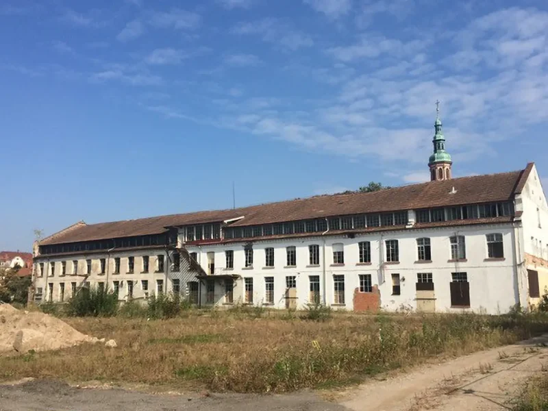 Alte Weberei in Offenburg vor der Restaurierung der orbau Firmengruppe