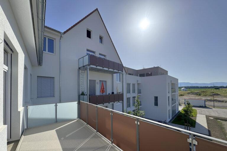 Sonniger Balkon_website