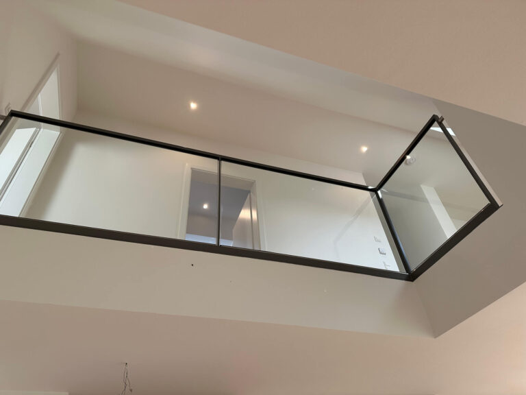 W10_Attika_Blick nach oben_website